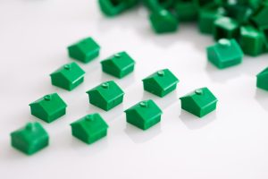 Optymalizacja zarobków z nieruchomości: jak skutecznie zarządzać apartamentami na krótkoterminowy wynajem?
